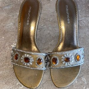 Cute Maurices heels gold PRICE REDUCED!